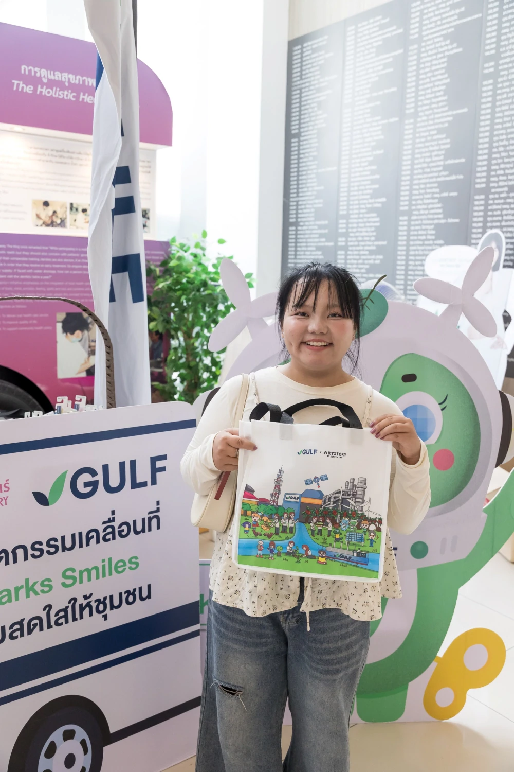 GULF Supports Thailand's Dental Public Health with THB 4.5 Million Vehicle Donation ‘GULF Sparks Smiles’ Reaches More Than 9,300 People Across Thailand in Six Years — photo 6