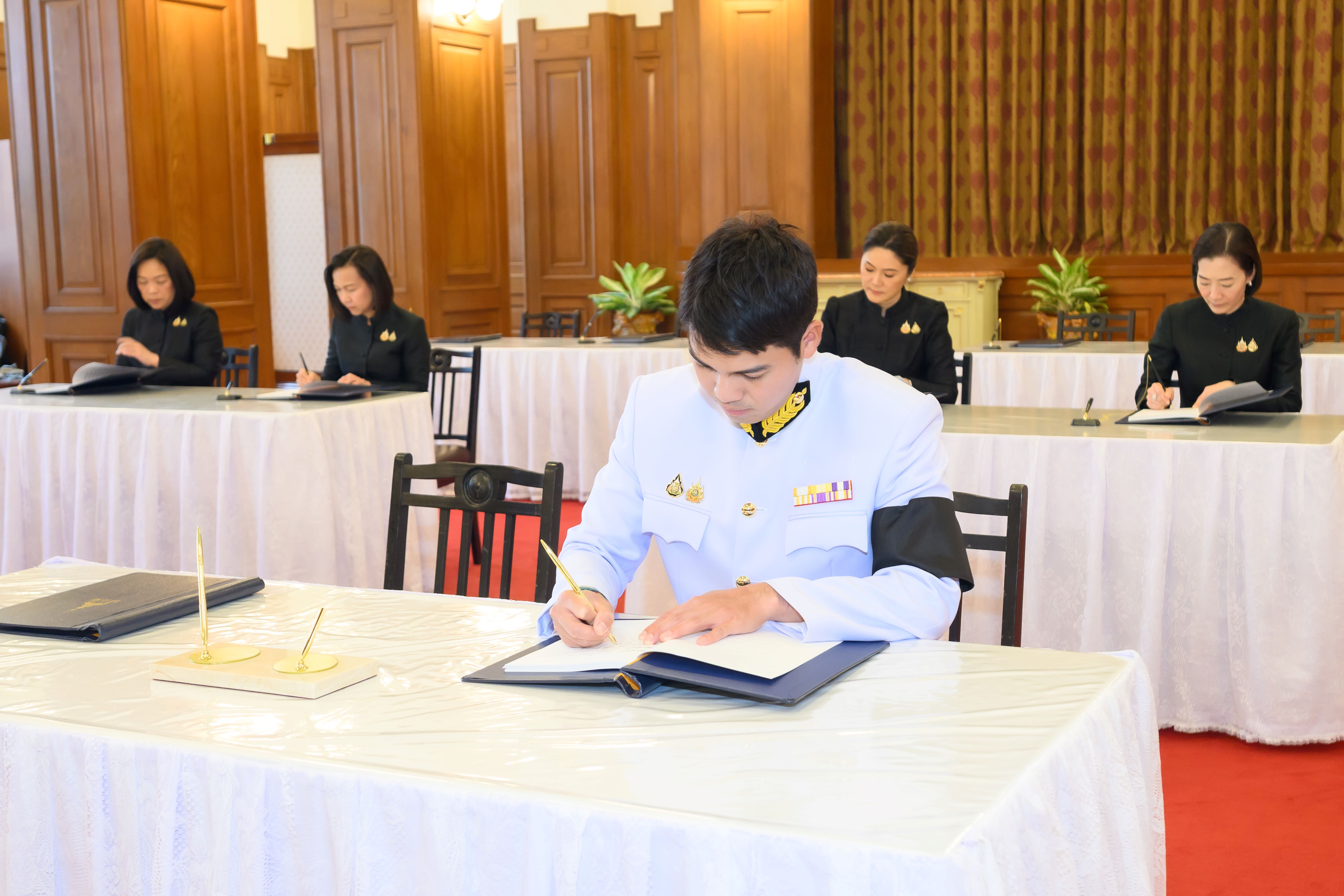 GULF Pays Homage and Signs Condolence Book in Remembrance of Her Royal Highness Princess Bajrakitiyabha Narendiradebyavati Kromluangrajasarini Siribajra Mahavajrarajadhita — photo 2