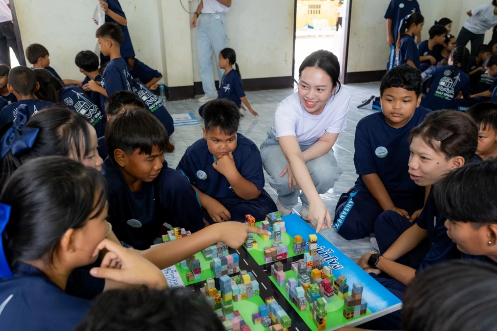 “GULF Sparks Energy ชวนน้องท่องโลกพลังงาน ปี 3” พาเยาวชนปั้นเมืองพลังงาน เติมความรู้เรื่องแหล่งผลิตไฟฟ้าใกล้ตัว — ภาพที่ 1