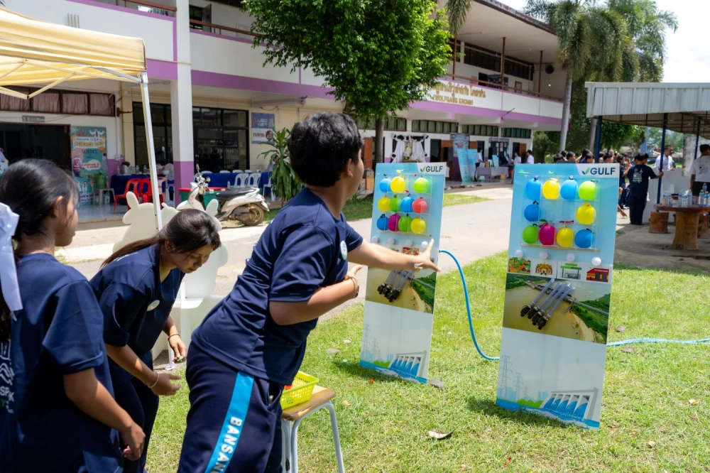 “GULF Sparks Energy ชวนน้องท่องโลกพลังงาน ปี 3” พาเยาวชนปั้นเมืองพลังงาน เติมความรู้เรื่องแหล่งผลิตไฟฟ้าใกล้ตัว — ภาพที่ 5