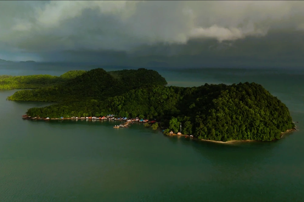 GULF Brings Clean Energy to Ban Laem Nao under ‘Green Energy Green Network for THAIs’ Powering Better Lives and Revitalizing Community Tourism in Ranong — photo 3